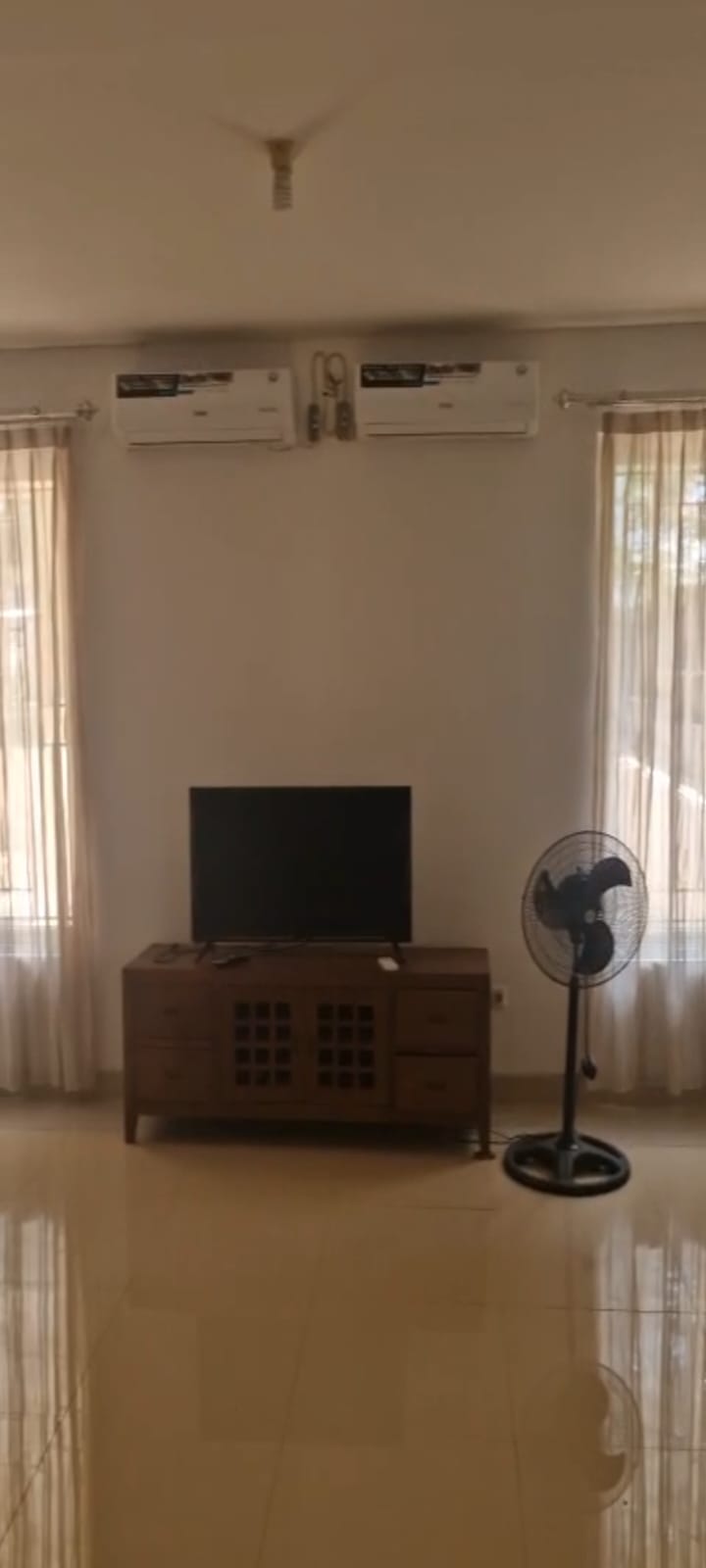 Disewakan Rumah Full Furnish di Senopati Grand Taruma